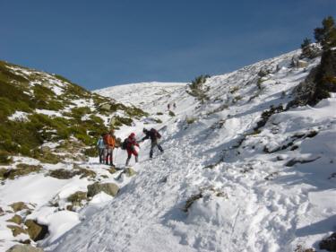 Descenso desde El collado del Piornal al Valle de La Barranca