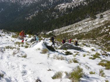 Descenso desde El collado del Piornal al Valle de La Barranca