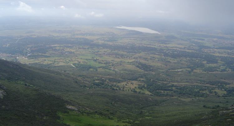 Navalafuente, El Chaparral y el Embalse del Vell�n desde la Cima Cerro El Pend�n