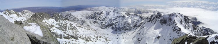Circo de Gredos desde la Cima del Almanzor (Marzo de 2004)