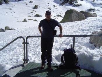 Lucas en Refugio de Elola. (Marzo de 2004)